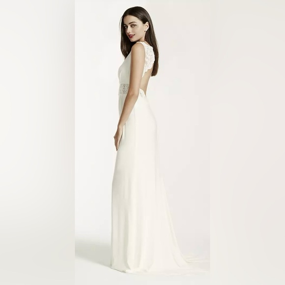 Jersey Sheath Keyhole Backless Wedding Dress - Picture 2 of 9